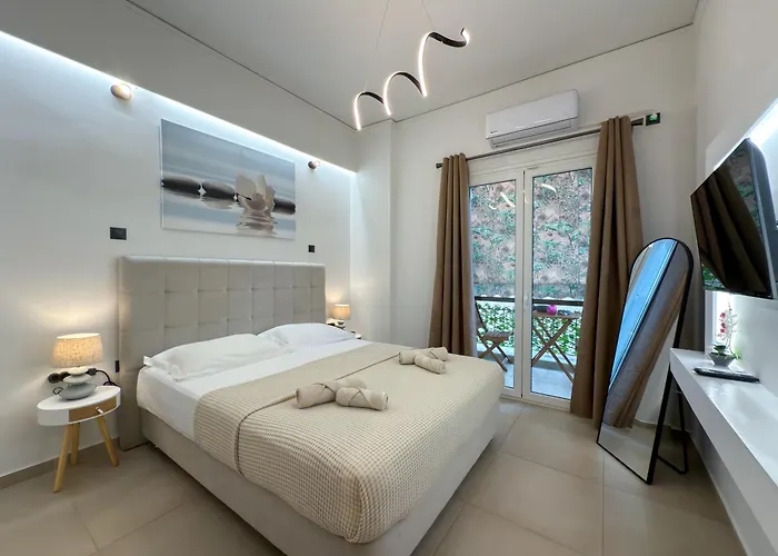 'Η Ωραία Των Αθηνών' A Lux & Cozy Apt In Athens